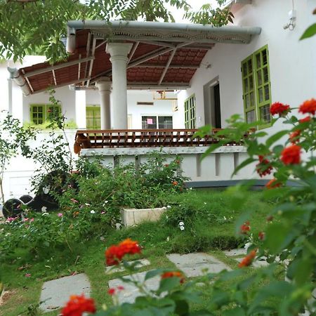 Marayoor Holidays Maraiyur Exterior photo
