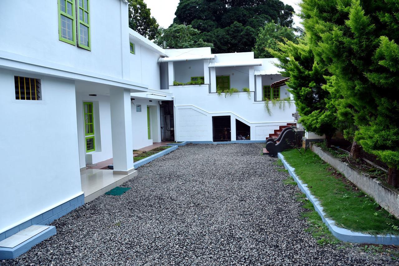 Marayoor Holidays Maraiyur Exterior photo
