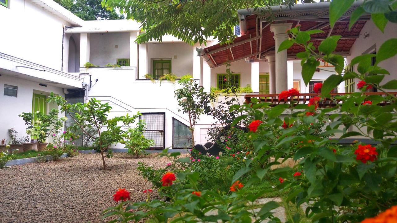 Marayoor Holidays Maraiyur Exterior photo